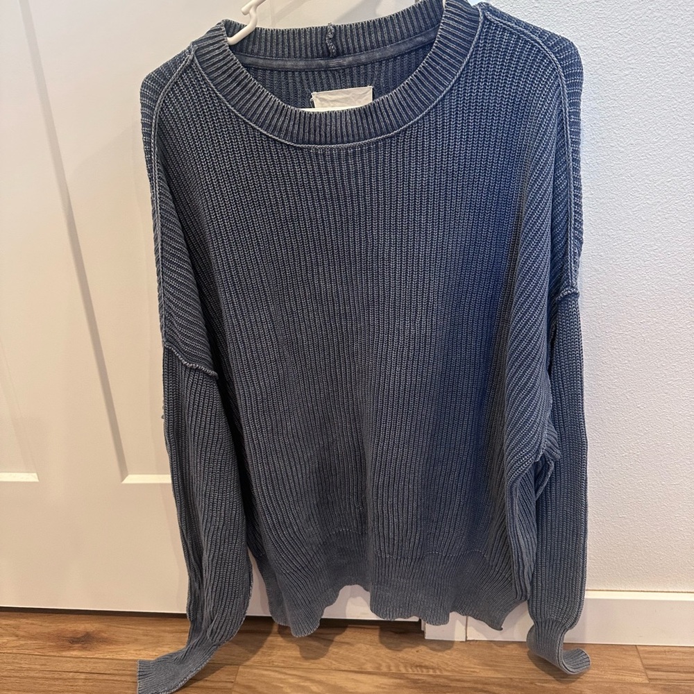 aerie women’s  Slate Blue ribbed Crewneck Sweater